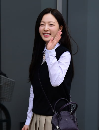 [TEN포토]송하윤 '진짜 이쁜 미소'