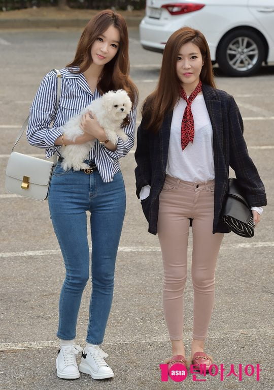 [단독] '최장수 여성 듀오' 다비치, 소속사 웨이크원 떠난다