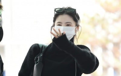 '류준열♥' 한소희 측 "오늘(18일) 오후 하와이서 입국"