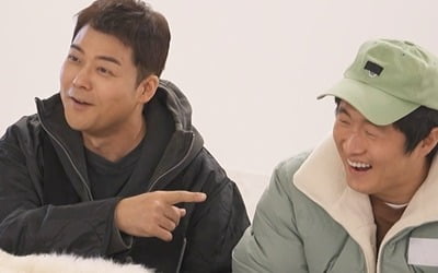 전현무, '결혼설' 부른 약지 반지 의미 공개 ('나혼산')