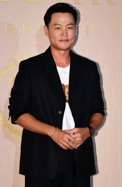 '신체촬영 의혹' 이서진, 루머에 선 그었다…선처 NO 강경대응[TEN이슈]