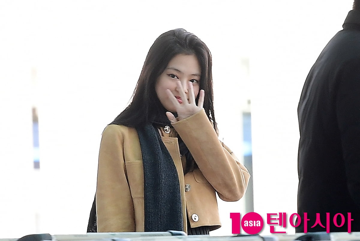 [TEN포토]블랙핑크 제니 '블링크 안녕~'