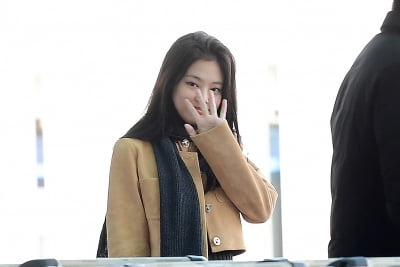[TEN포토]블랙핑크 제니 '블링크 안녕~'