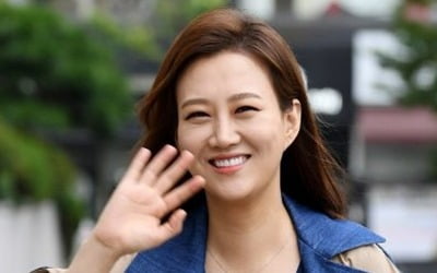 [공식] 장윤정·이찬원 소속사, 악플 강력 법적 대응 "선처 없다"