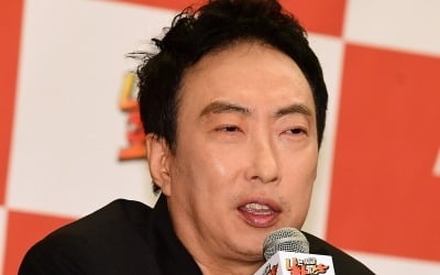 "졸졸 쫓아다니고파" 박명수, 아이유 뒤꽁무니까지 따라다닐 팬심('라디오쇼')