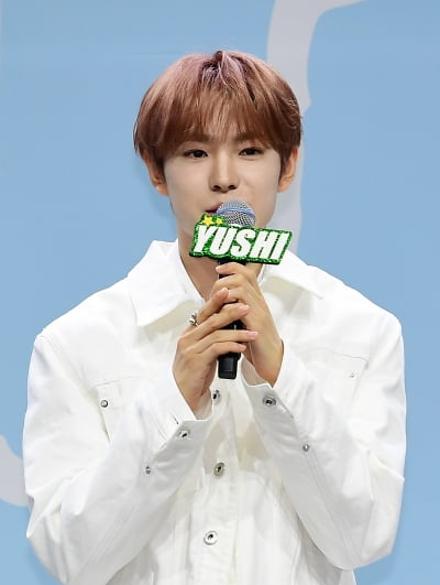 [TEN포토] NCT WISH 유우시 '열일중인 미소년'