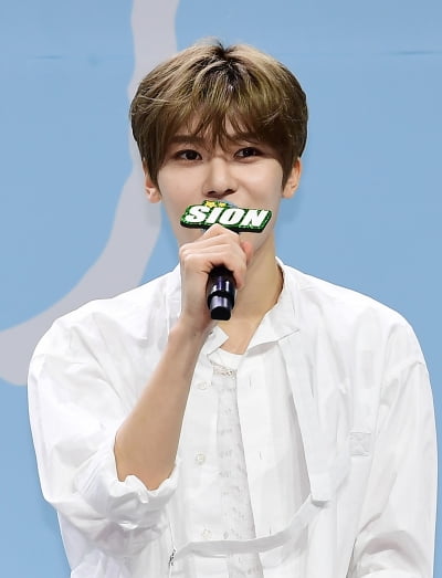 [TEN포토] NCT WISH 시온 '설레이는 잘생김'