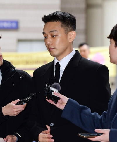 '유아인 프로포폴' 처방의 "마이클 잭슨 탓" 항변…檢, 징역 3년 구형