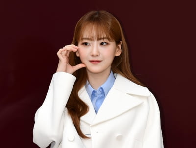 [TEN포토]조이현 '봄을 부르는 하트'