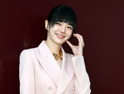 [TEN포토]박규영 '핑크빛 하트'