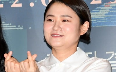 Kim Shin-young, 'Withdrawal from National Singing Contest', does not participate in live radio broadcast