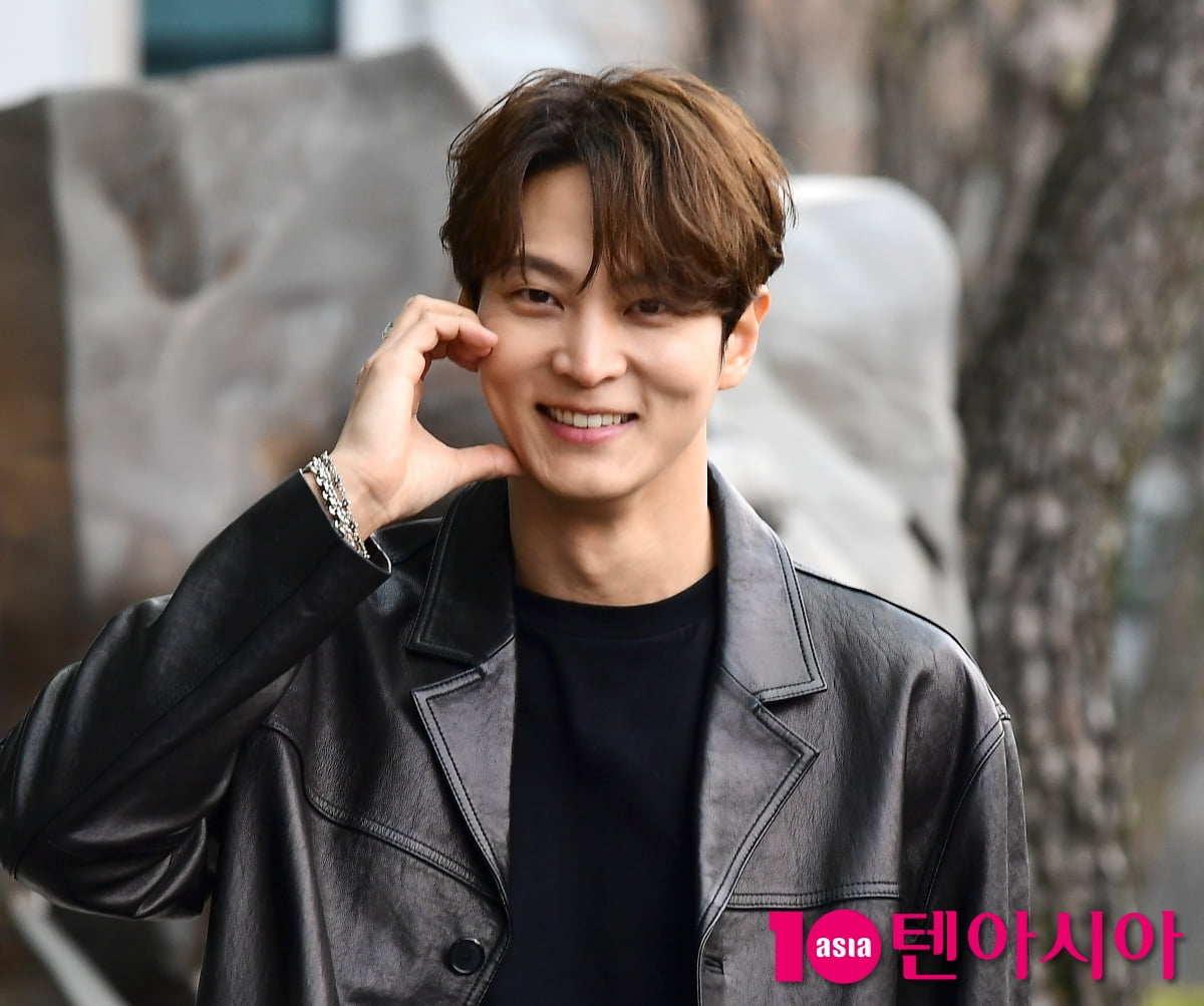 [TEN포토]주원 '미소년 꽃미소'