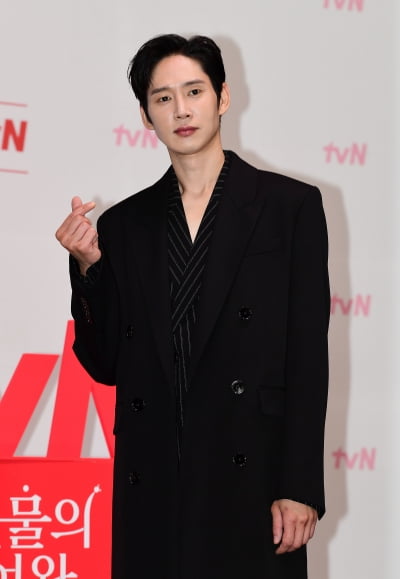 [TEN포토]박성훈 '눈물의 여왕 사랑합니다'