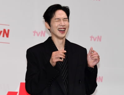 [TEN포토]박성훈 '빵 터졌어요'