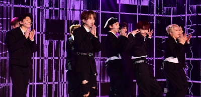 [TEN포토]싸이커스 '에너지 넘치는 무대'