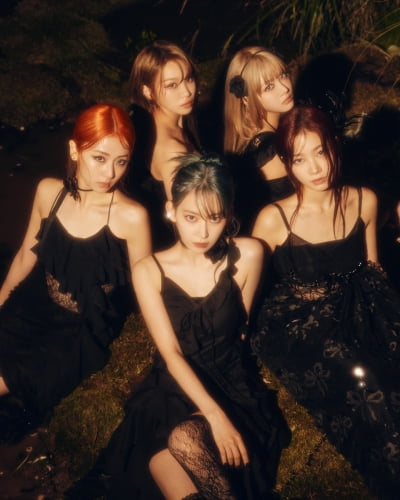 Le Seraphim's new album 'EASY' received 'Gold' certification from the Recording Industry Association of Japan