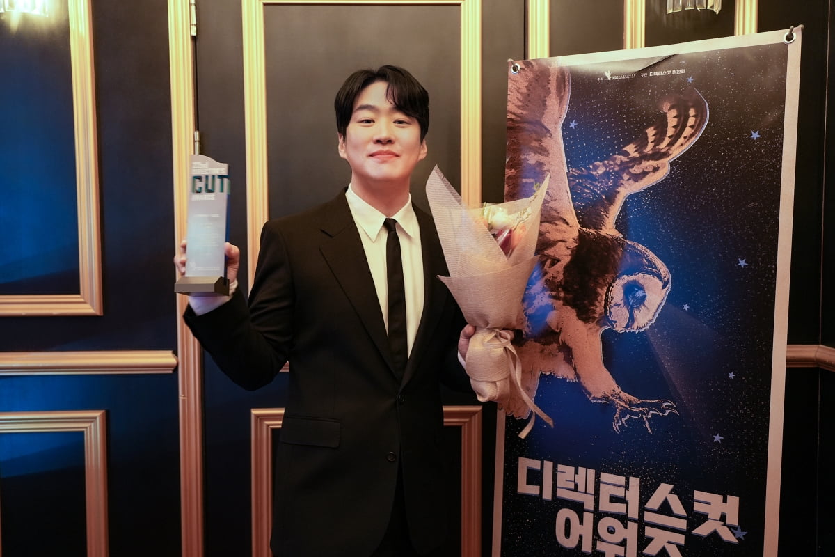 안재홍, 은퇴설 부른 '마스크걸'로 올해의 남자 배우상