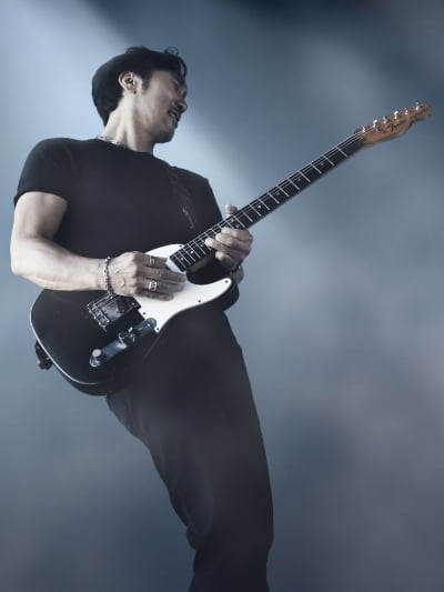 "공연 대가의 귀환" 이문세가 온다…오늘(8일) '2024 씨어터 이문세' 투어 포문