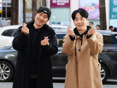 [TEN포토]김태한-김중돈 '노전과 조원의 동반하트'(고려거란전쟁 종방연)