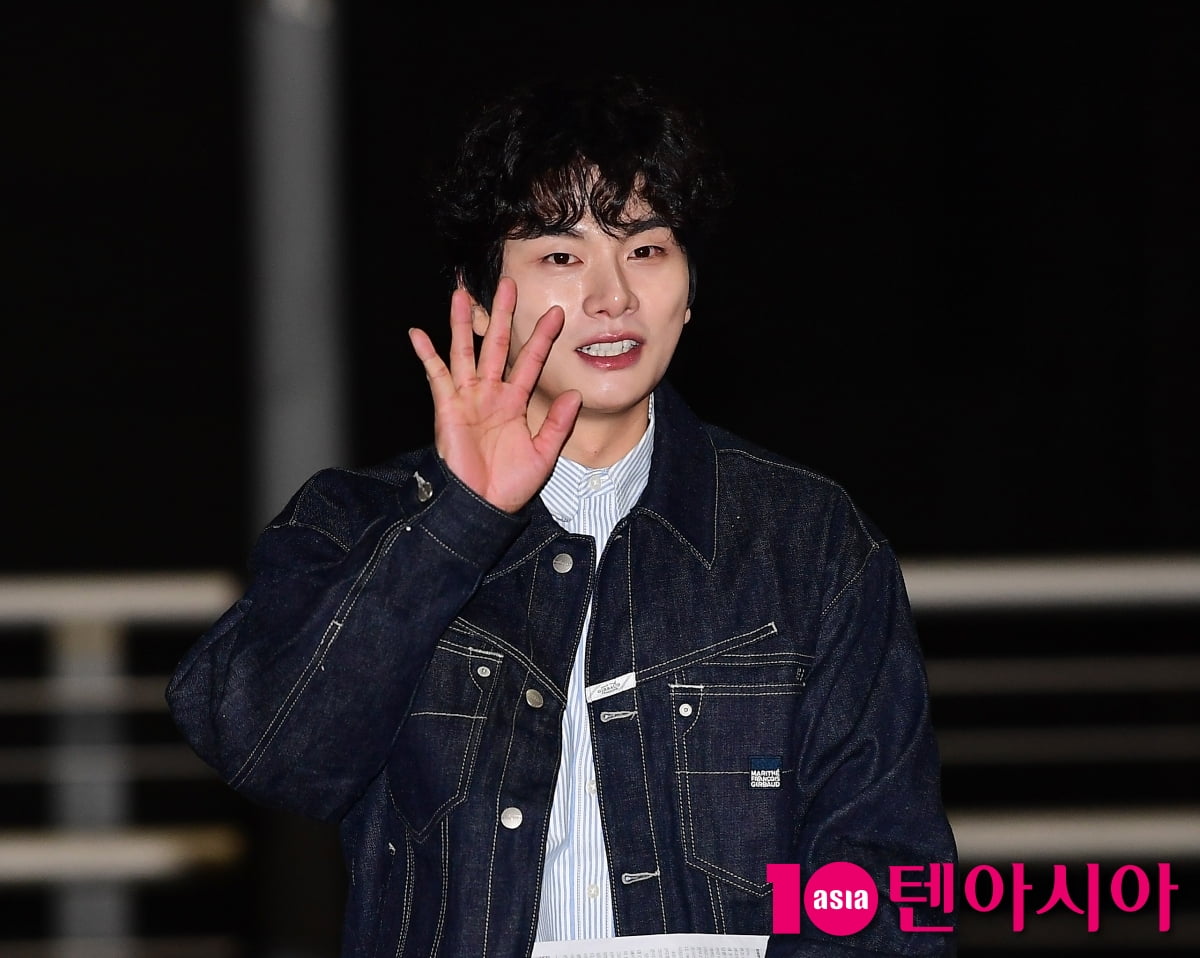 [TEN포토]이이경 '파마한 쓰레기'