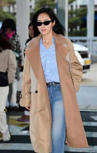 [TEN포토]유리 '러블리한 공항패션'