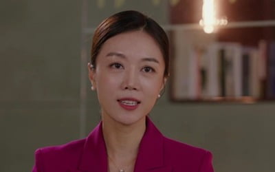 서현진이 뜰 줄이야…김남주♥김강우 인터뷰하는 아나운서로 특별출연 ('원더풀 월드')