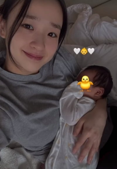 '금융맨♥' 손연재, 子 품에 안고 행복한 미소 근황 [TEN★]