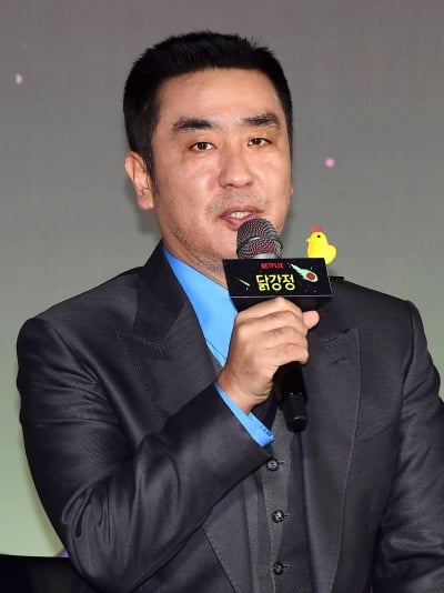 [TEN포토]류승룡 '두번째 닭 시리즈 시작합니다'