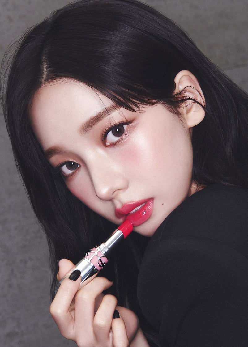 카리나, ♥이재욱 홀린 촉촉한 입술[화보]