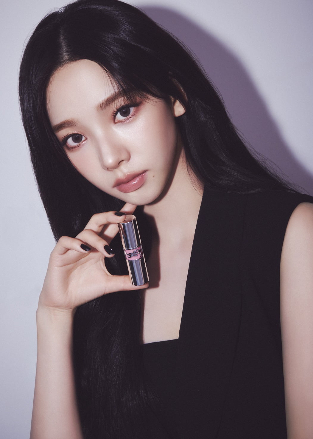카리나, ♥이재욱 홀린 촉촉한 입술[화보]