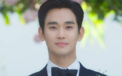 김수현, 짠내 나는 재벌가 사위→로맨틱 남편…'로코킹' 재입증('눈물의 여왕')