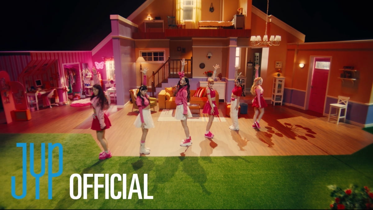비춰(VCHA), 신곡 'Only One' 퍼포먼스 비디오 티저 추가 공개