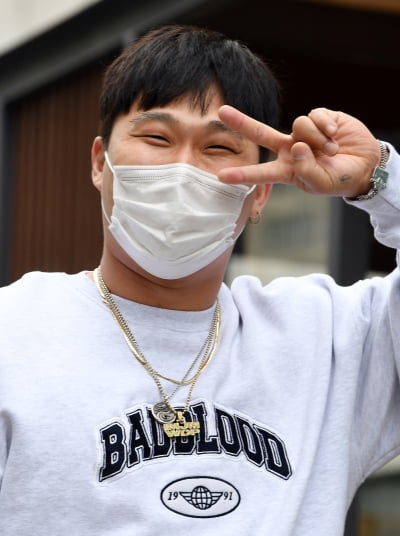 스윙스 "명품보다 스페인어가 좋다"→오마이걸 유아, 물욕 NO ('컬투쇼')