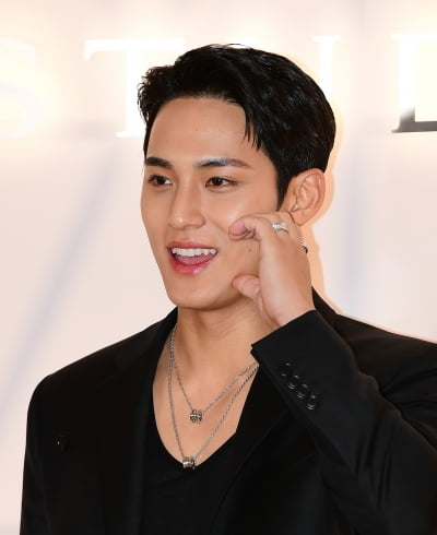 [TEN포토]세븐틴 민규 '잘생김이 넘쳐흘러'