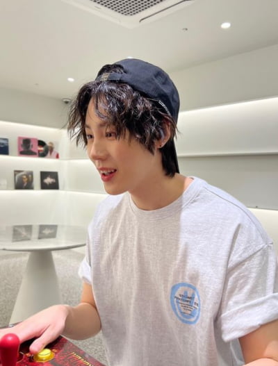 하성운, 군백기 제로…달콤한 사탕 함께 만들고픈 男 가수 1위[TEN차트]