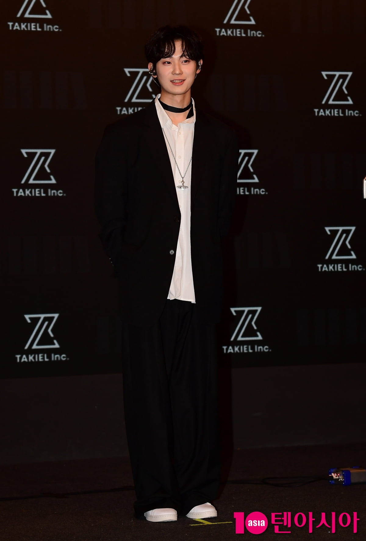 [TEN포토]엔엔디 영준 '여유 넘치는 포토타임'