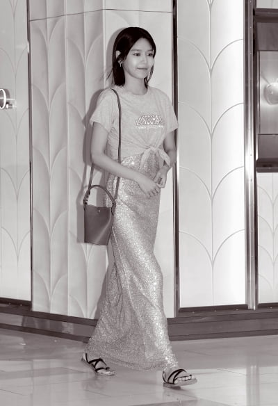 [TEN포토]수영 '어마어마한 다리길이'