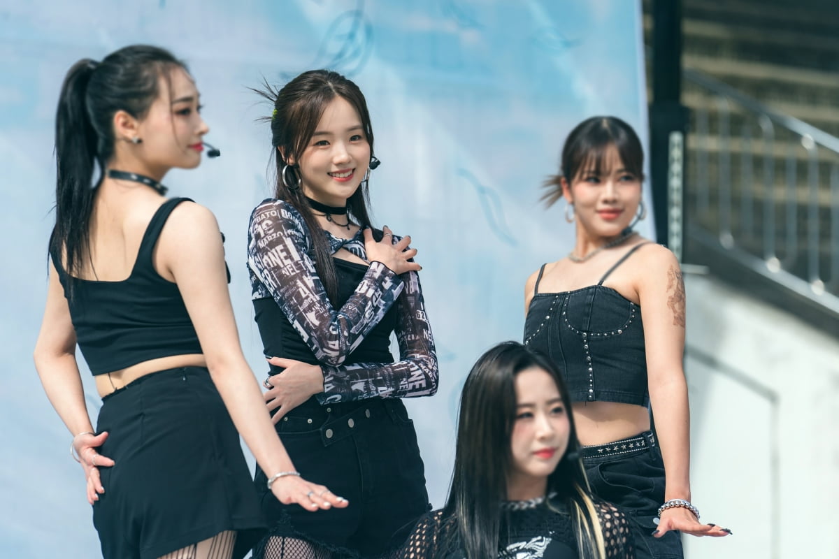 배우 강나언 ‘피라미드 게임’ 비하인드 스틸 공개