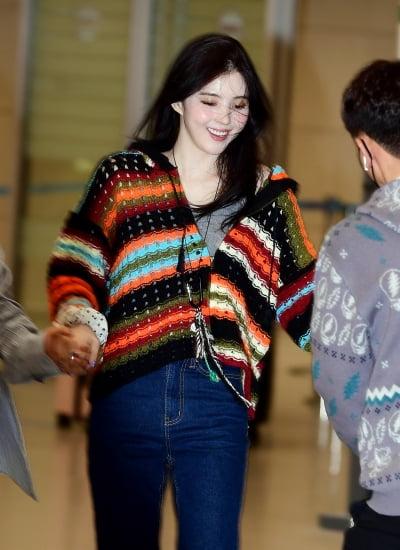 [TEN포토]한소희 '즐거운 휴가 마치고 꽃미소'