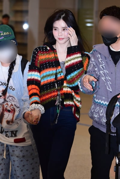 [TEN포토]한소희 '왼손 반지의 의미는?'