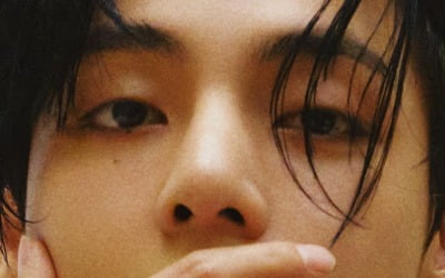 防弾少年団V、ジュエリーアンバサダーのライブパフォーマンス