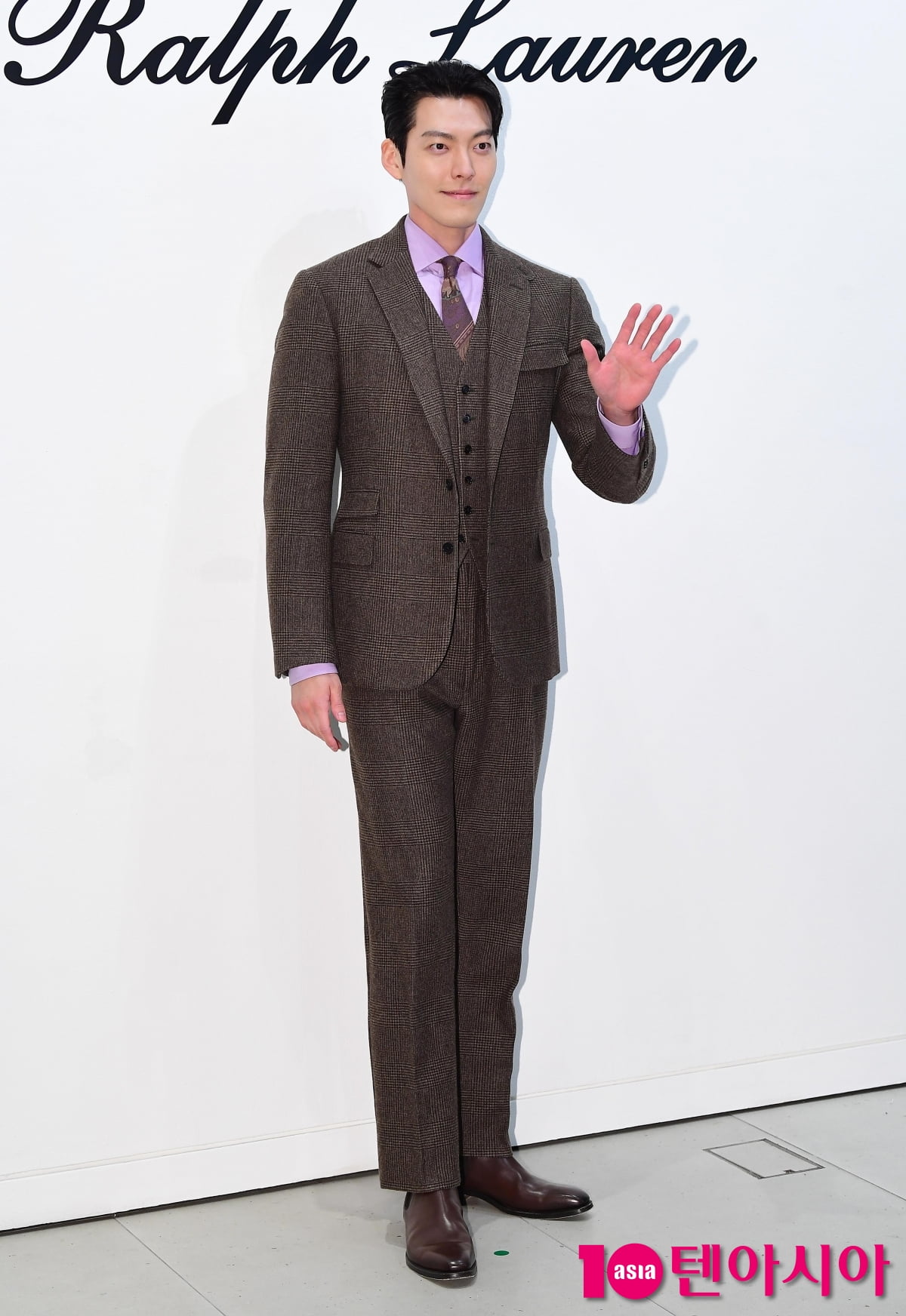 [TEN포토]김우빈 '우월한 기럭지'