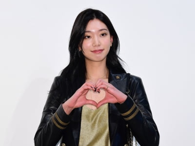 [TEN포토]이호정 '하트 하트'