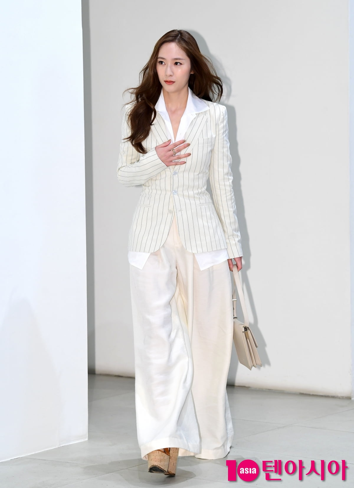[TEN포토]정수정 '화이트 여신'