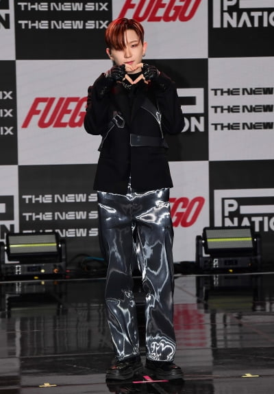 [TEN포토]더뉴식스 오성준 '막내의 무쌍매력'
