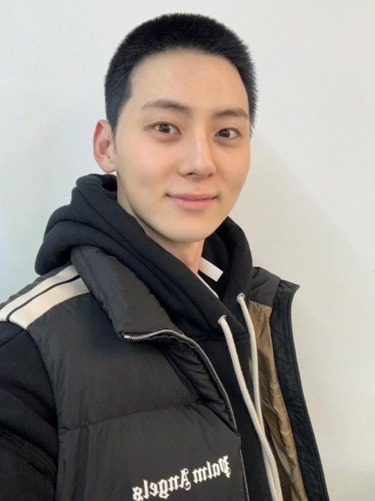 황민현/사진 = 위버스
