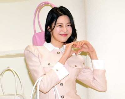 [TEN포토]최혜선 '핑크빛 하트'