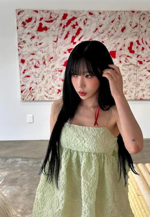 '얼굴도 몸매도 닮은꼴' 태연·윈터, "뼈가 다 보여…" 너무 마른 종잇장 몸매