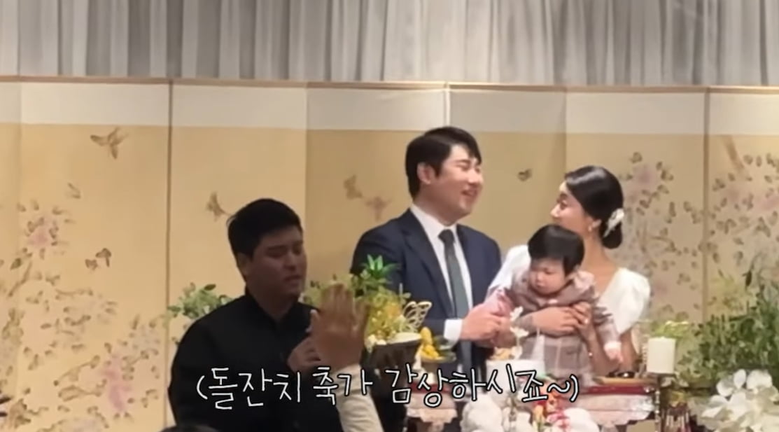 '8년 만에 FA' 윤시윤, 뭐하나 했더니…풍성해진 장발로 돌잔치 등장 ('정준하하하')