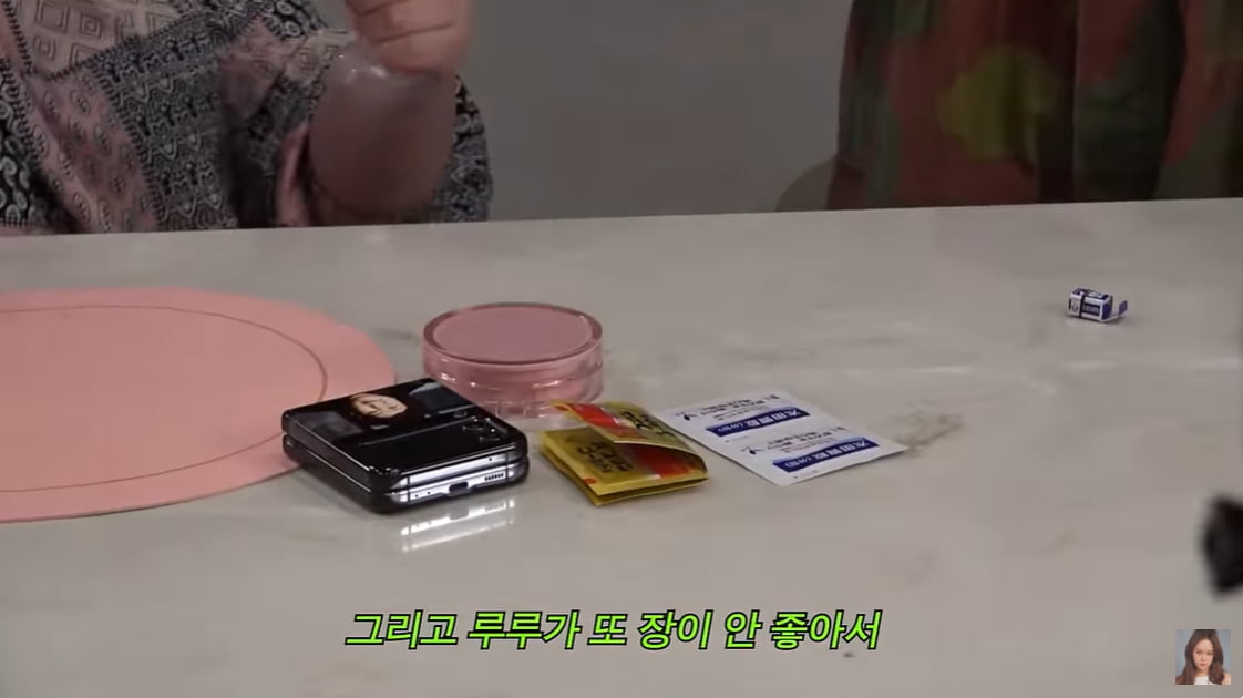 신기루, 백지영에게 '중고' 명품백 선물 받았다…"담배 케이스냐" ('Baek Z Young')
